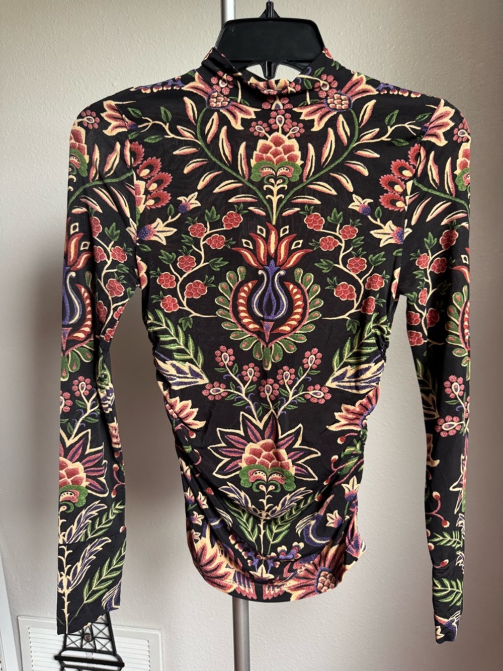 NWT Farm Rio Ikat Floral Shirt Long Sleeve Top Sz XS - Picture 5 of 11